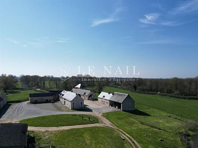 Vente Propriété 11 pièces 450 m2 Chateauroux