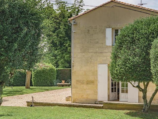 Vente Propriété 11 pièces 406 m2 Coutras