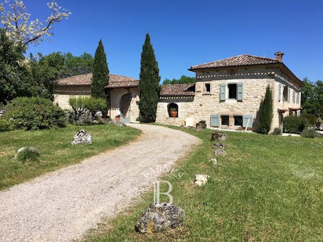 Vente Propriété 11 pièces 420 m2 Cordes sur Ciel