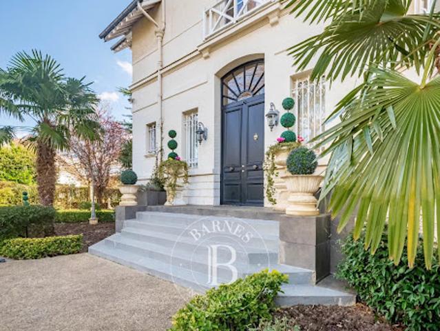 Vente Propriété 11 pièces 425 m2 Croissy sur Seine