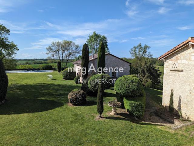 Vente Propriété 12 pièces 360 m2 Mailhoc