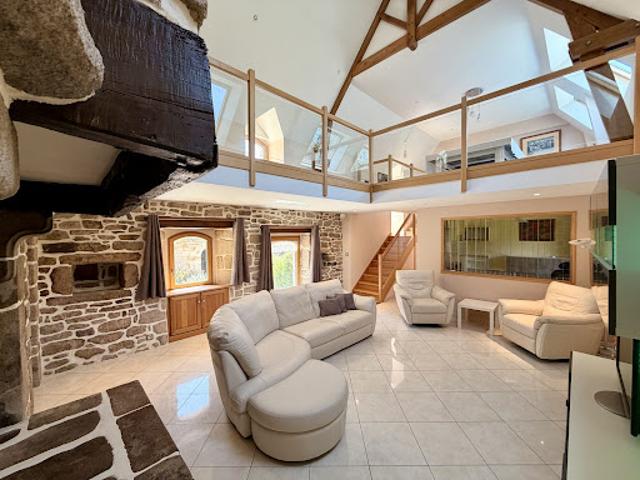 Vente Propriété 12 pièces 376 m2 Melrand