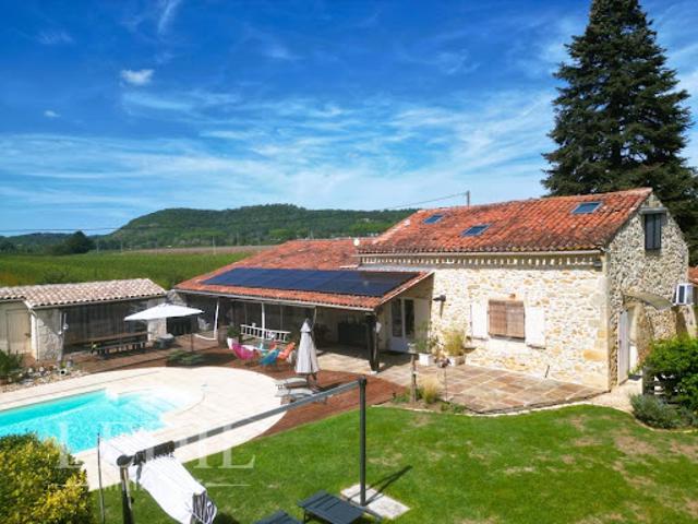 Vente Propriété 12 pièces 381 m2 Fumel