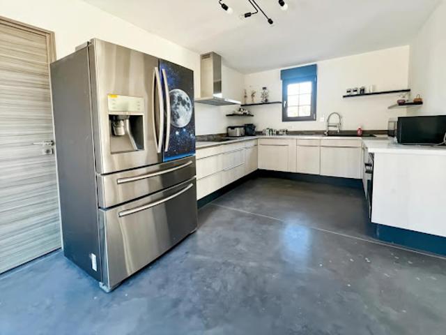 Vente Propriété 12 pièces 390 m2 Clermont Ferrand