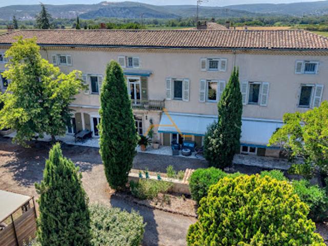 Vente Propriété 12 pièces 392 m2 Montelimar