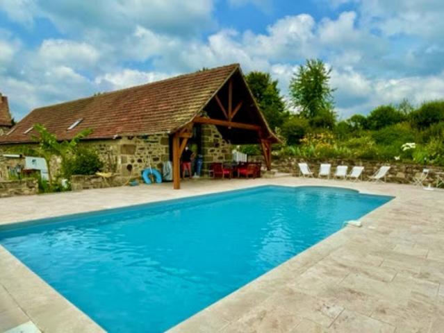 Vente Propriété 12 pièces 300 m2 Figeac