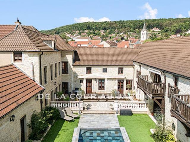 Vente Propriété 12 pièces 480 m2 Corcelles les Monts