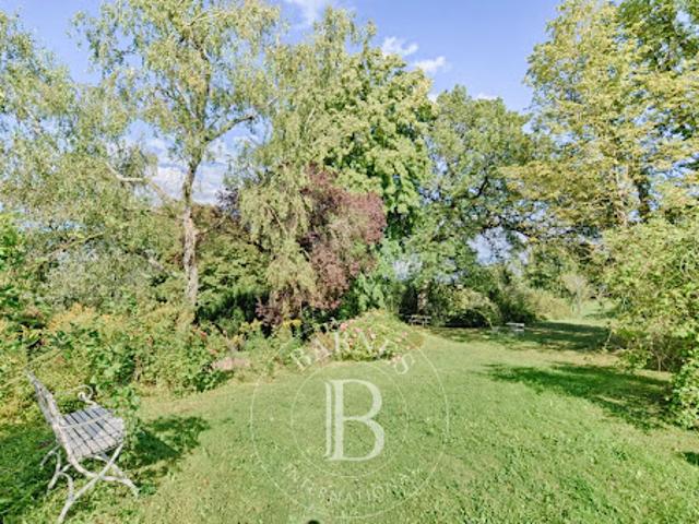 Vente Propriété 12 pièces 493 m2 Sainte Ruffine
