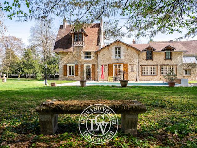 Vente Propriété 12 pièces 419 m2 Champeaux