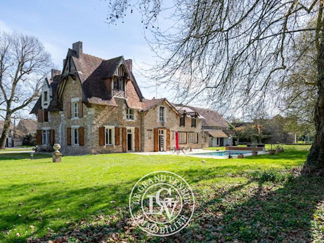 Vente Propriété 12 pièces 419 m2 Melun