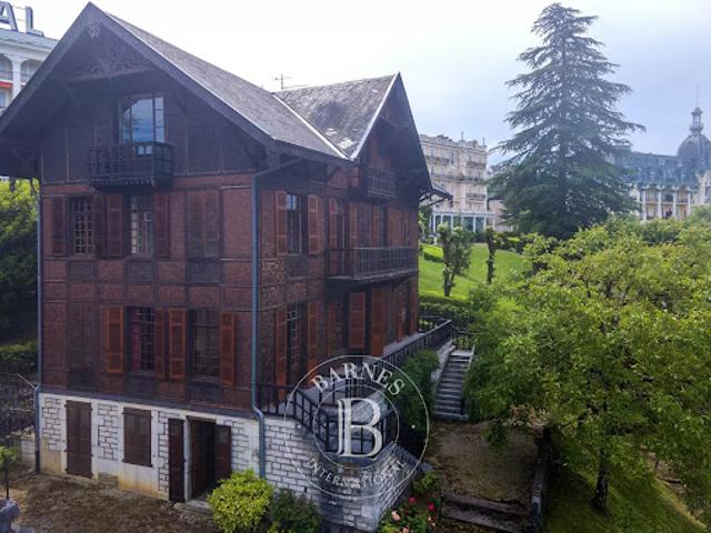 Vente Propriété 12 pièces 618 m2 Aix les Bains