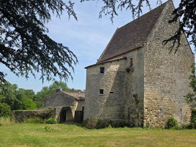 Vente Propriété 13 pièces 200 m2 Romagne