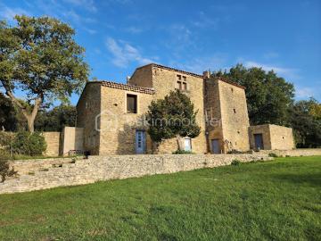 Vente Propriété 13 pièces 400 m2 Cucuron
