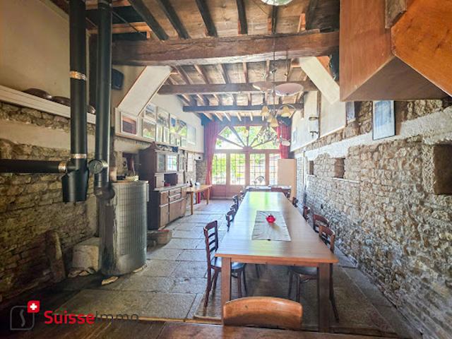 Vente Propriété 13 pièces 566 m2 Colombotte