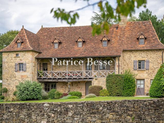 Vente Propriété 13 pièces 872 m2 Lacapelle Marival