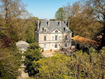 Vente Propriété 14 pièces 374 m2 Nantes