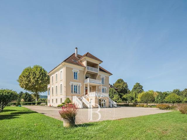 Vente Propriété 14 pièces 449 m2 Le Pont de Beauvoisin
