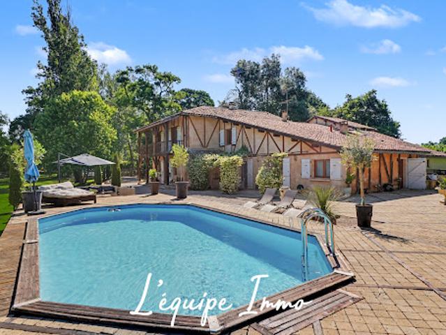 Vente Propriété 14 pièces 430 m2 Gimont