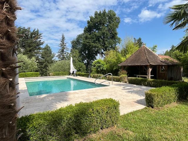 Vente Propriété 14 pièces 550 m2 Panjas