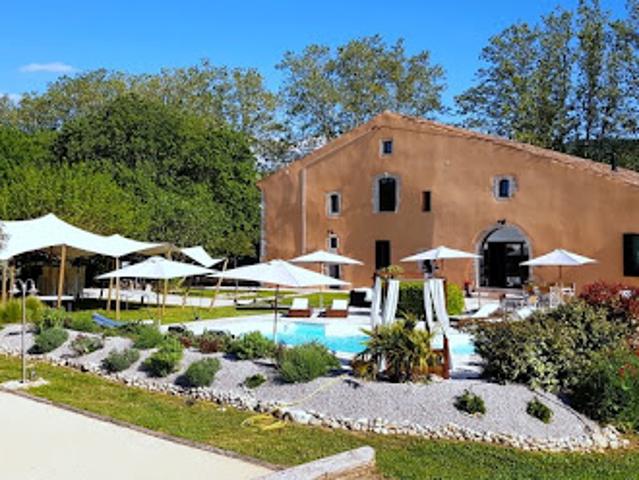 Vente Propriété 14 pièces 561 m2 Reillanne