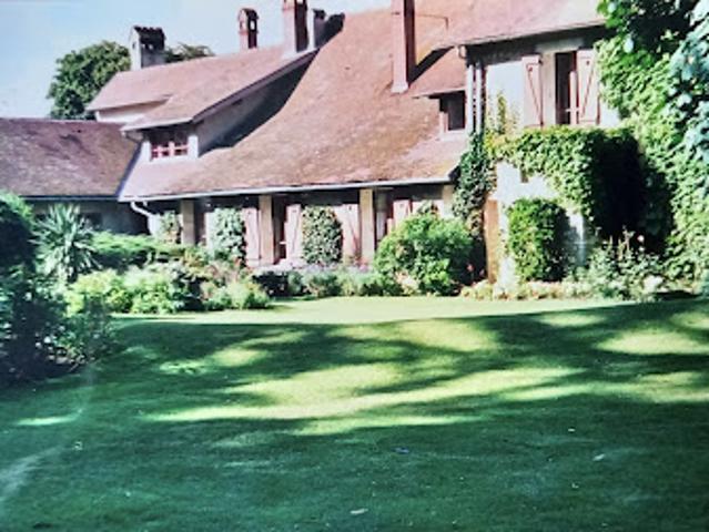 Vente Propriété 15 pièces 370 m2 Saint Martin la Garenne