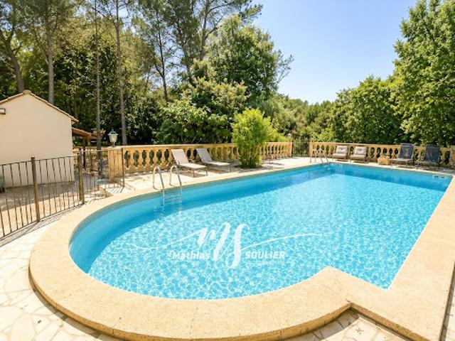 Vente Propriété 15 pièces 300 m2 Grans