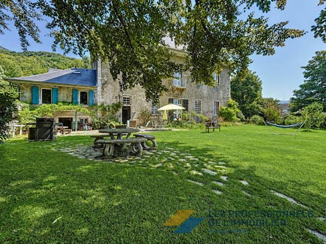 Vente Propriété 15 pièces 455 m2 Saint Alban Leysse