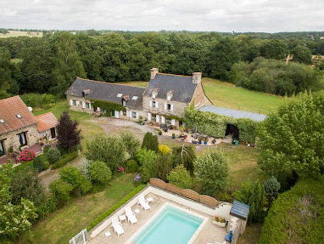 Vente Propriété 15 pièces 492 m2 Pontivy