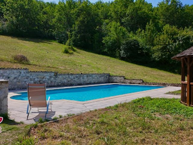 Vente Propriété 15 pièces 409 m2 Dondas