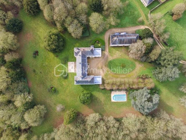 Vente Propriété 15 pièces 632 m2 Jazeneuil