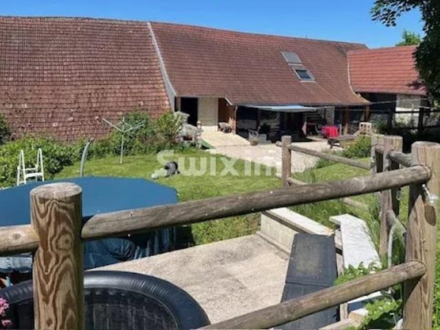 Vente Propriété 15 pièces 84 m2 Arbois