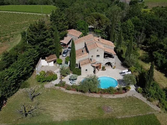 Vente Propriété 16 pièces 300 m2 Alba la Romaine