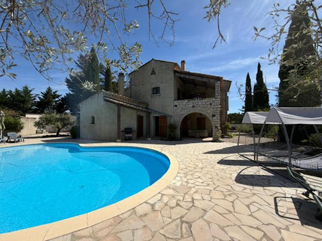 Vente Propriété 16 pièces 330 m2 Alba la Romaine
