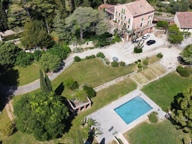 Vente Propriété 16 pièces 442 m2 Flayosc