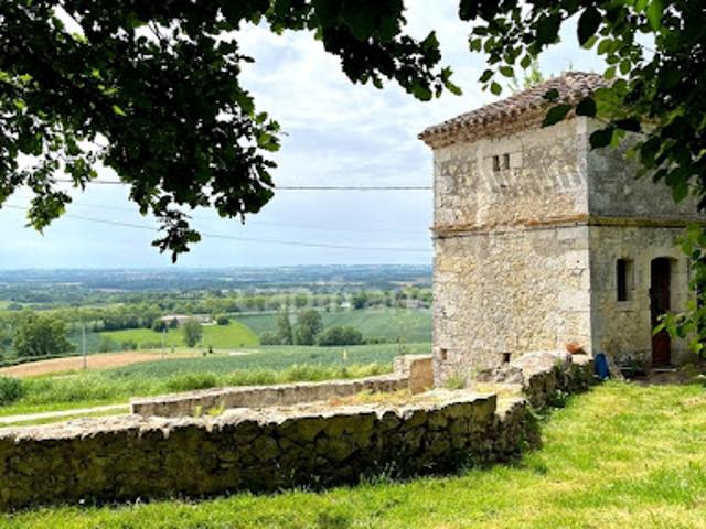 Vente Propriété 16 pièces 625 m2 Mauroux