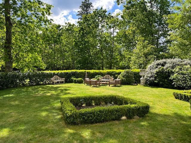 Vente Propriété 17 pièces 700 m2 Aubigny sur Nère