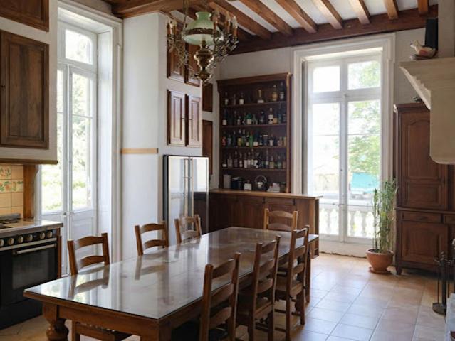 Vente Propriété 18 pièces 1400 m2 Jujurieux