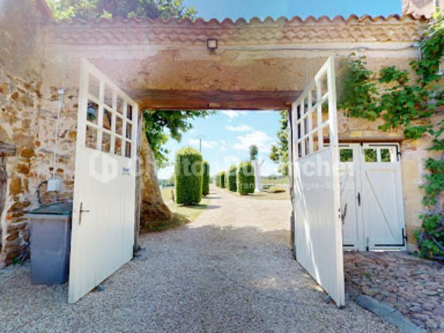 Vente Propriété 18 pièces 613 m2 Vézelin sur Loire