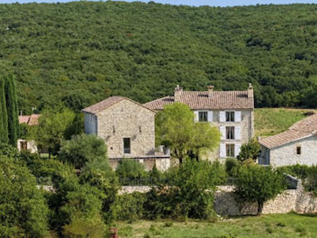 Vente Propriété 18 pièces 953 m2 Barjac