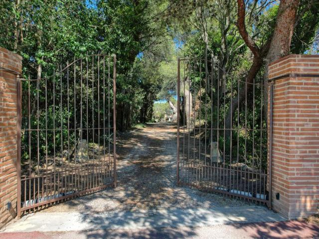 Vente propriété 20 Pièce s 956m² Claira