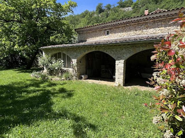 Vente Propriété 20 pièces 300 m2 Saou