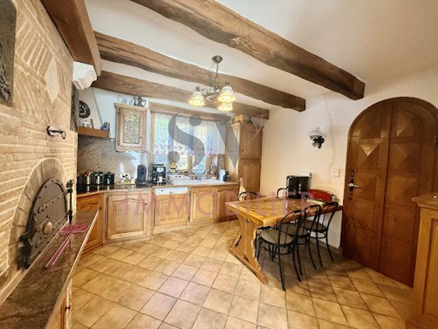 Vente Propriété 21 pièces 370 m2 Avène
