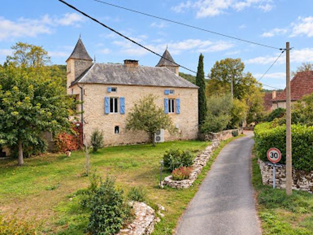 Vente Propriété 21 pièces 421 m2 Léobard