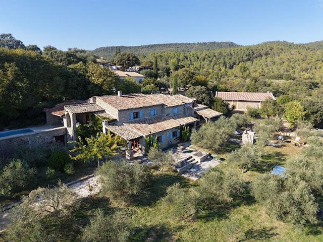 Vente Propriété 21 pièces 530 m2 Claret