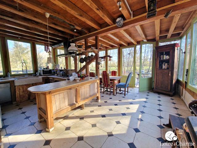 Vente Propriété 24 pièces 2300 m2 Mont près Chambord
