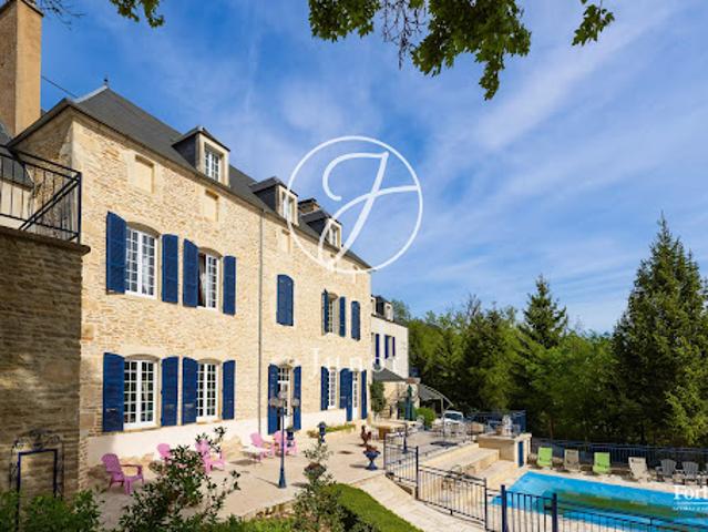 Vente Propriété 26 pièces 742 m2 Avallon