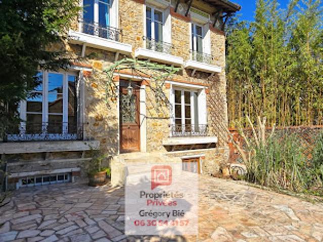 Vente Propriété 7 pièces 144 m2 Villeneuve le Roi