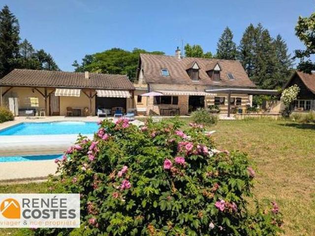 Vente Propriété 7 pièces 160 m2 Souillac