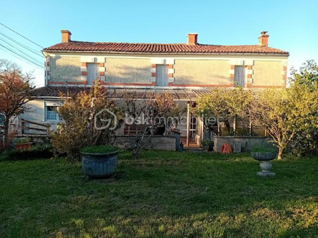 Vente Propriété 7 pièces 160 m2 Vinax