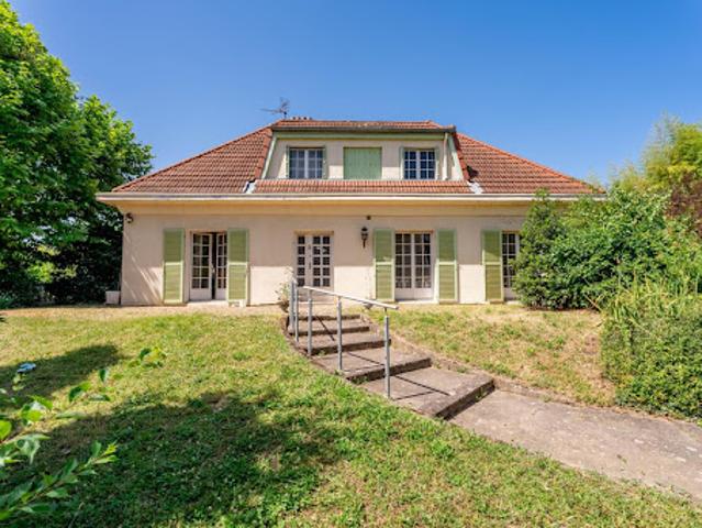 Vente Propriété 7 pièces 180 m2 Champagne au Mont d'Or